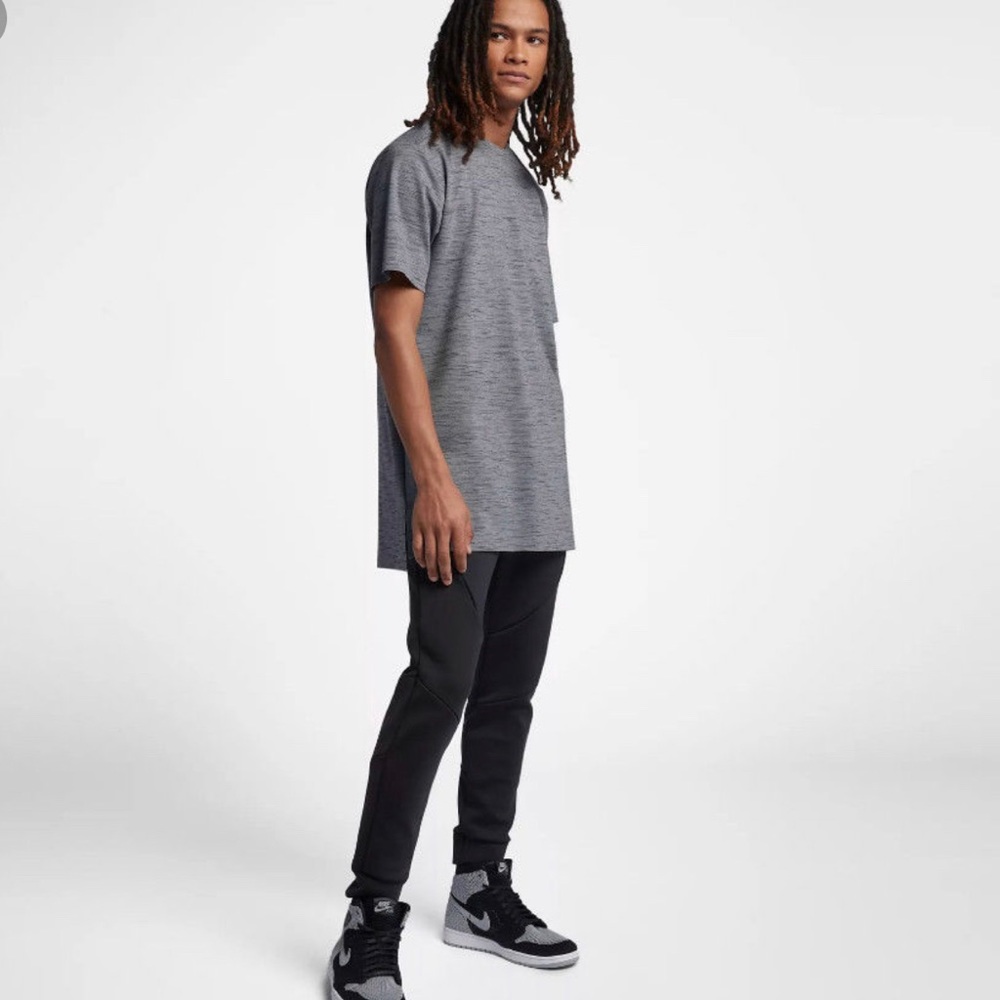 🆕 NIKE mens JORDAN tech short sleeve top Small